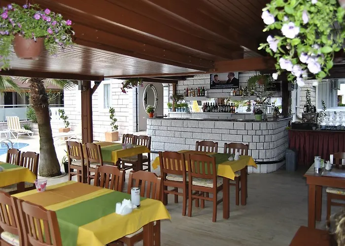 Isabel Butik מלון