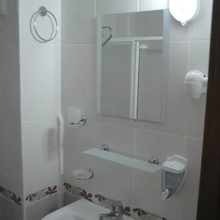 Isabel Butik 4*